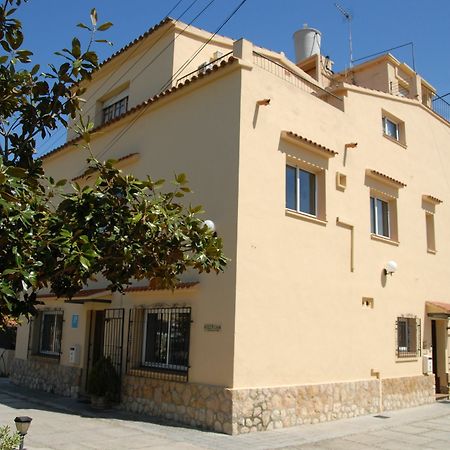 Hostal El Callejon Hotel Tarragona Exterior photo